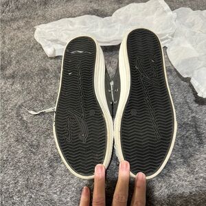 Vintage Havana Tennis Shoes Size 9.